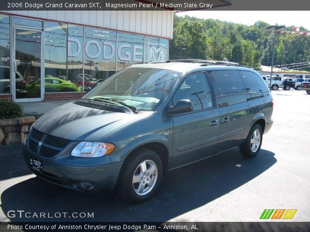 2006 Dodge Grand Caravan SXT in Magnesium Pearl