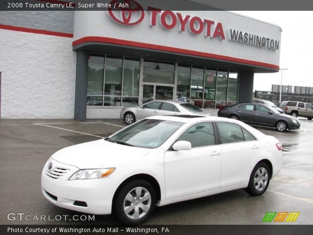 2008 Toyota Camry LE in Super White