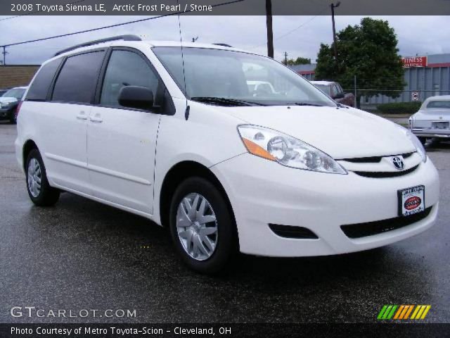 2008 Toyota Sienna LE in Arctic Frost Pearl