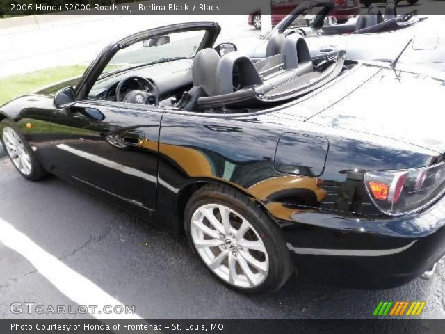 2006 Honda S2000 Roadster in Berlina Black