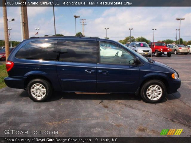 2005 Dodge Grand Caravan SE in Midnight Blue Pearl