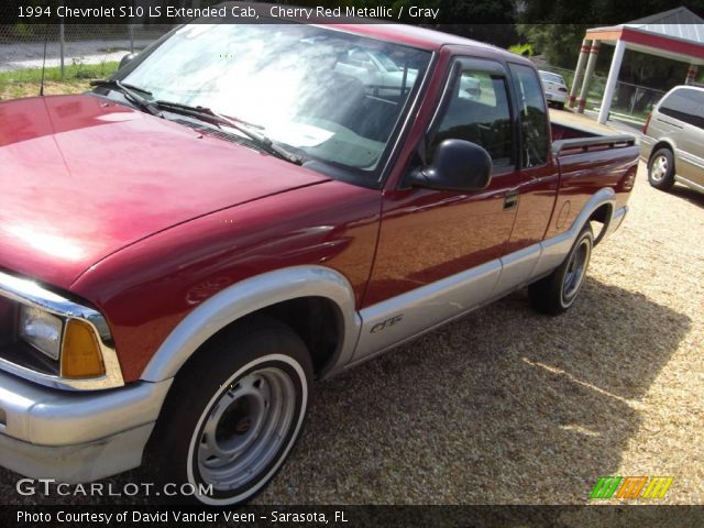 1994 Chevrolet S10 LS Extended Cab in Cherry Red Metallic