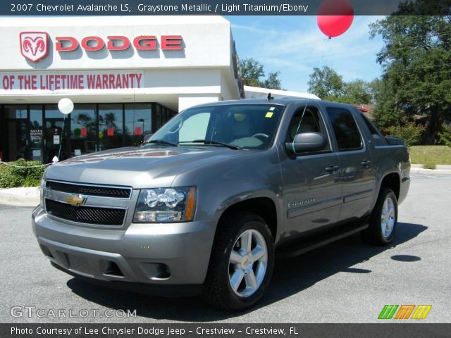 2007 Chevrolet Avalanche LS in Graystone Metallic