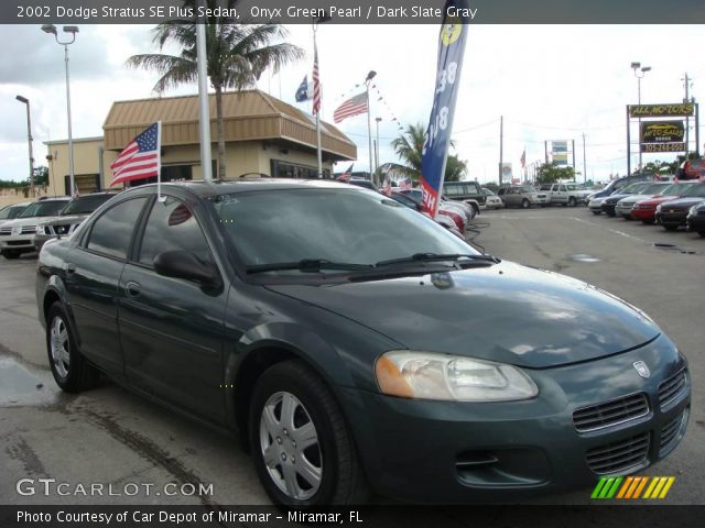 2002 Dodge Stratus SE Plus Sedan in Onyx Green Pearl