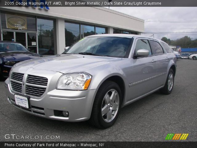 2005 Dodge Magnum R/T AWD in Bright Silver Metallic