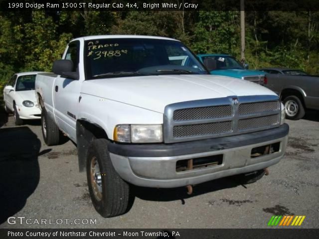 1998 Dodge Ram 1500 ST Regular Cab 4x4 in Bright White