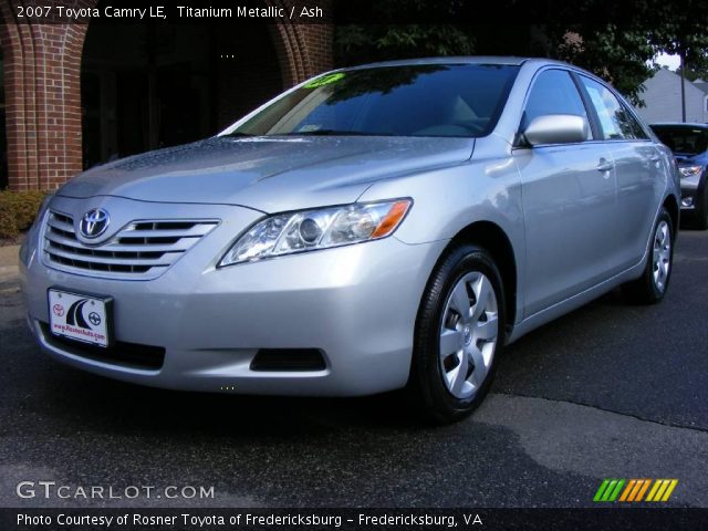 2007 Toyota Camry LE in Titanium Metallic
