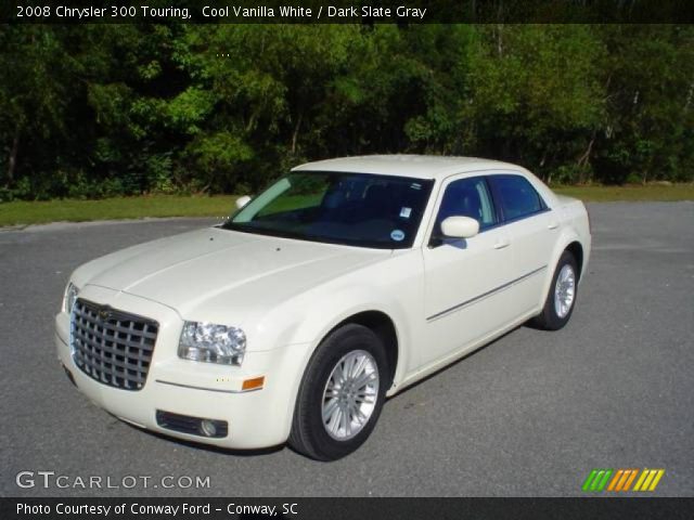 2008 Chrysler 300 Touring in Cool Vanilla White