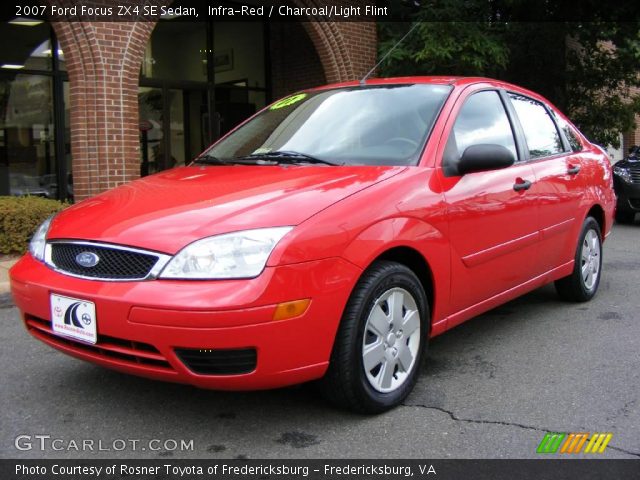 2007 Ford Focus ZX4 SE Sedan in Infra-Red