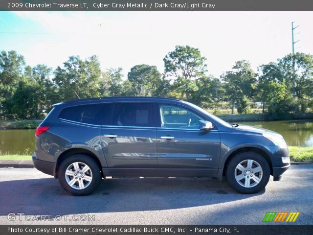 2009 Chevrolet Traverse LT in Cyber Gray Metallic