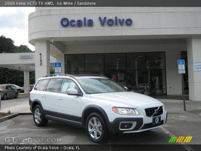 2009 Volvo XC70 T6 AWD in Ice White
