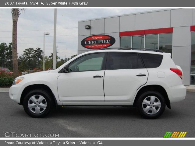 2007 Toyota RAV4 I4 in Super White