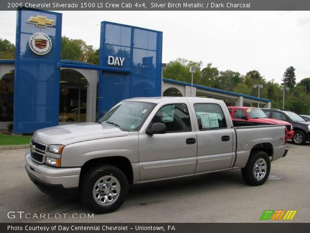 2006 Chevrolet Silverado 1500 LS Crew Cab 4x4 in Silver Birch Metallic