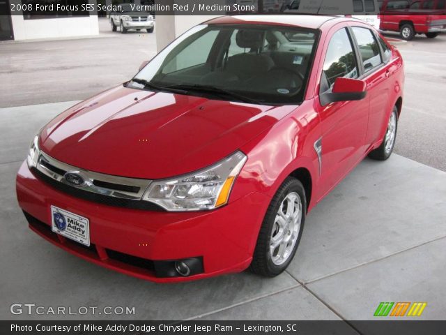 2008 Ford Focus SES Sedan in Vermillion Red