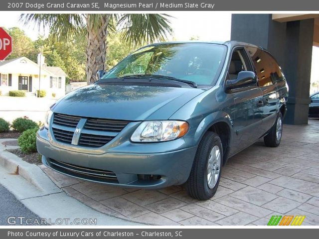 2007 Dodge Grand Caravan SE in Magnesium Pearl