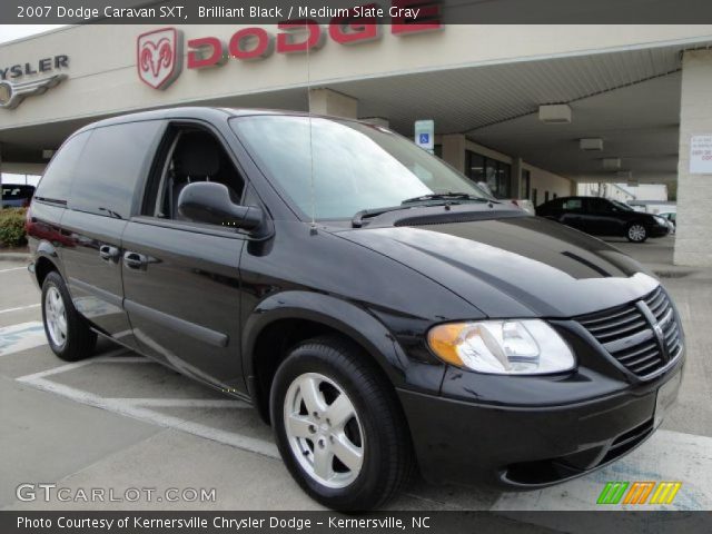 2007 Dodge Caravan SXT in Brilliant Black