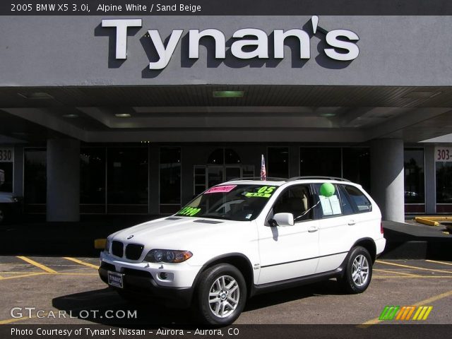 2005 BMW X5 3.0i in Alpine White