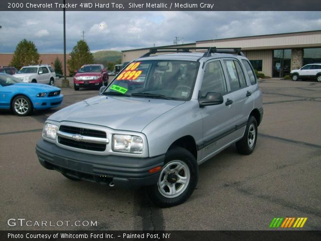 2000 Chevrolet Tracker 4WD Hard Top in Silver Metallic
