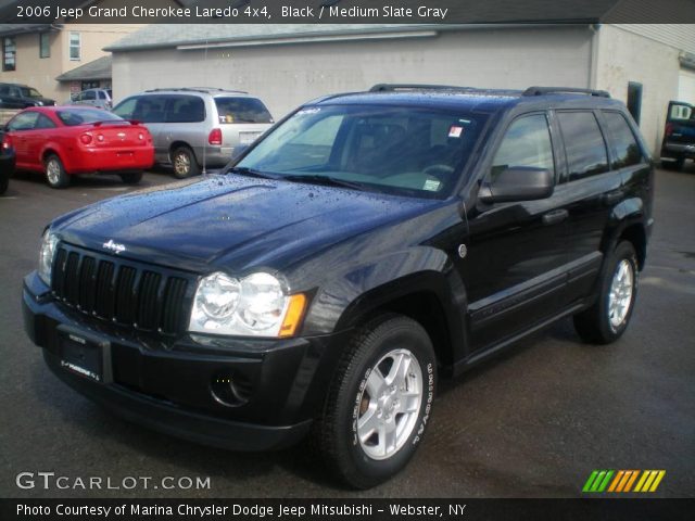 2006 Jeep Grand Cherokee Laredo 4x4 in Black