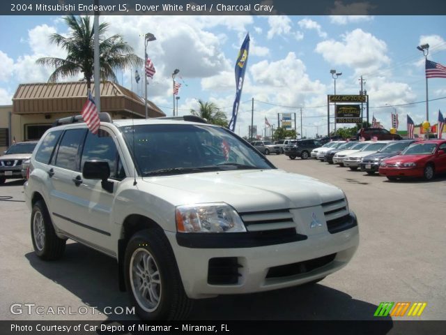 2004 Mitsubishi Endeavor LS in Dover White Pearl