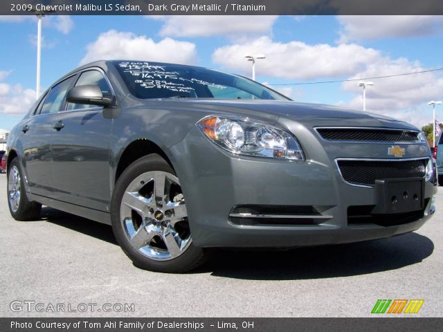 2009 Chevrolet Malibu LS Sedan in Dark Gray Metallic