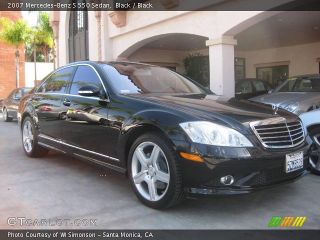 2007 Mercedes-Benz S 550 Sedan in Black