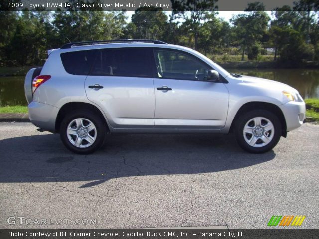 2009 Toyota RAV4 I4 in Classic Silver Metallic