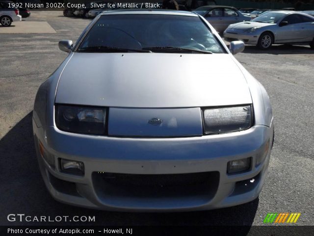 1992 Nissan 300ZX Coupe in Silver Ice Metallic