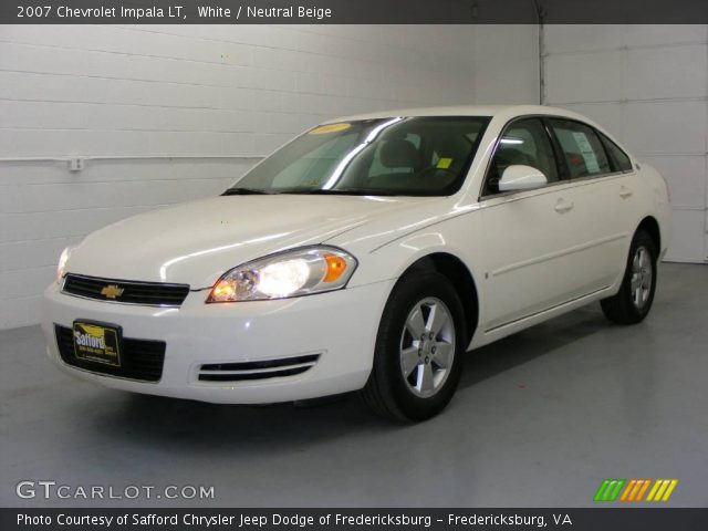 2007 Chevrolet Impala LT in White