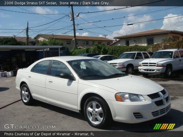 2006 Dodge Stratus SXT Sedan in Stone White