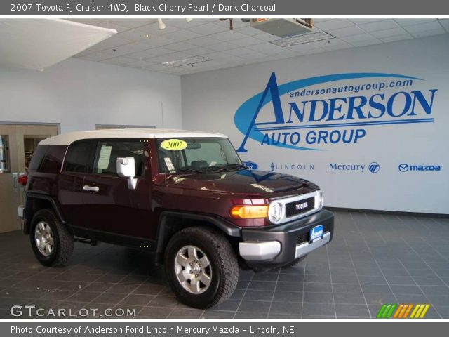 2007 Toyota FJ Cruiser 4WD in Black Cherry Pearl