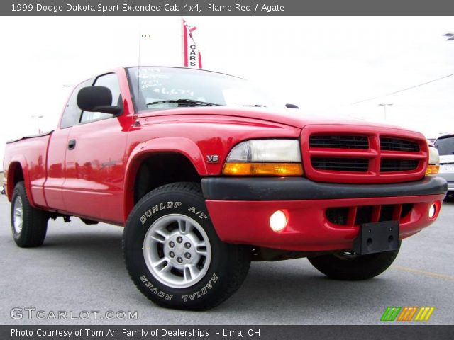 1999 Dodge Dakota Sport Extended Cab 4x4 in Flame Red