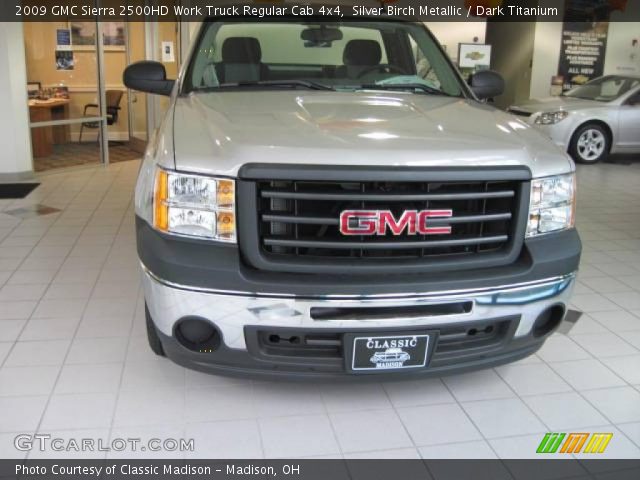 2009 GMC Sierra 2500HD Work Truck Regular Cab 4x4 in Silver Birch Metallic