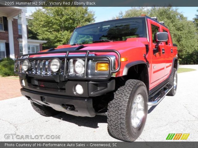 2005 Hummer H2 SUT in Victory Red