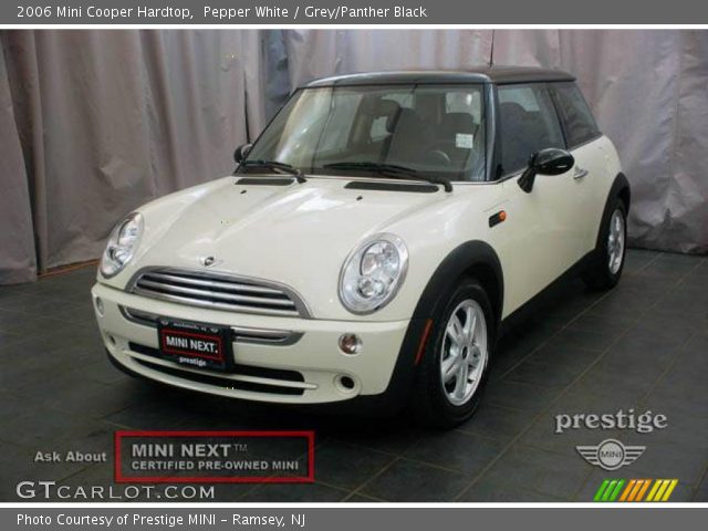 2006 Mini Cooper Hardtop in Pepper White