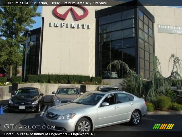 2007 Infiniti M 35x Sedan in Liquid Platinum Metallic