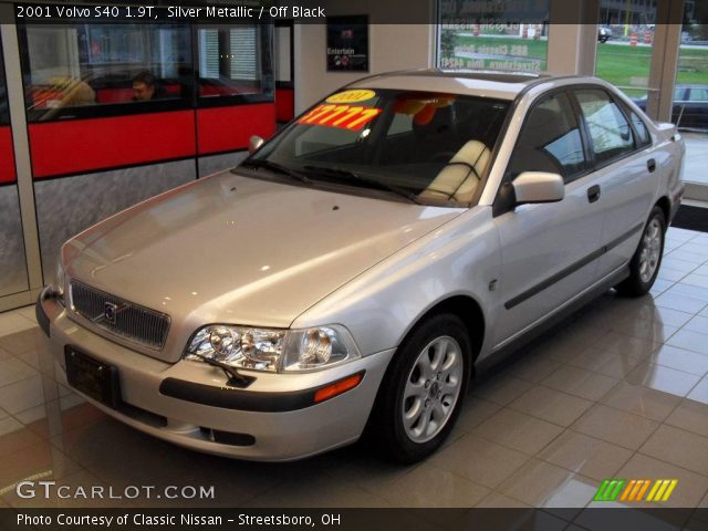 2001 Volvo S40 1.9T in Silver Metallic