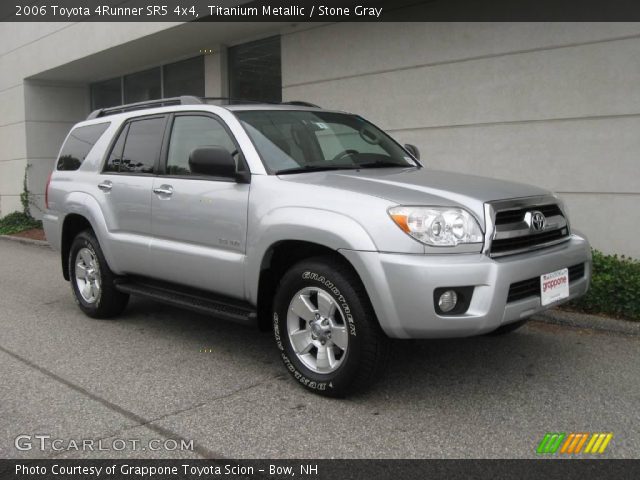 2006 Toyota 4Runner SR5 4x4 in Titanium Metallic