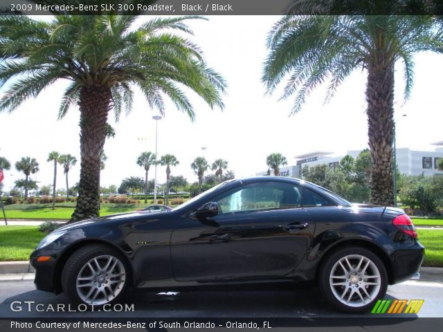 2009 Mercedes-Benz SLK 300 Roadster in Black
