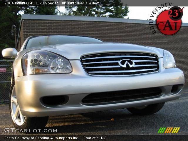 2004 Infiniti Q 45 Luxury Sedan in Brilliant Silver