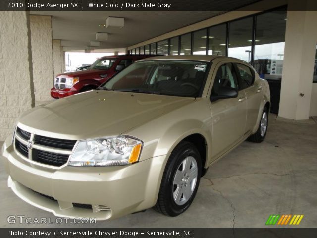 2010 Dodge Avenger SXT in White Gold