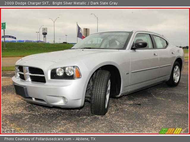 2009 Dodge Charger SXT in Bright Silver Metallic