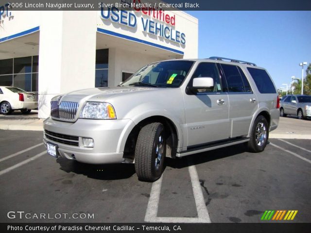 2006 Lincoln Navigator Luxury in Silver Birch Metallic