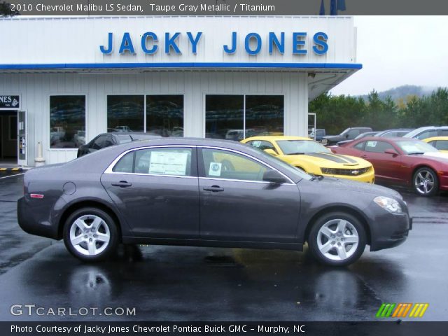 2010 Chevrolet Malibu LS Sedan in Taupe Gray Metallic