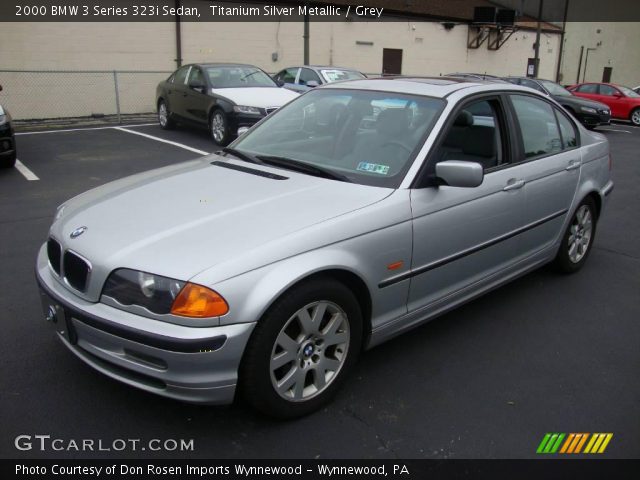 2000 BMW 3 Series 323i Sedan in Titanium Silver Metallic