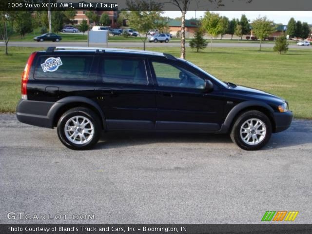 2006 Volvo XC70 AWD in Black