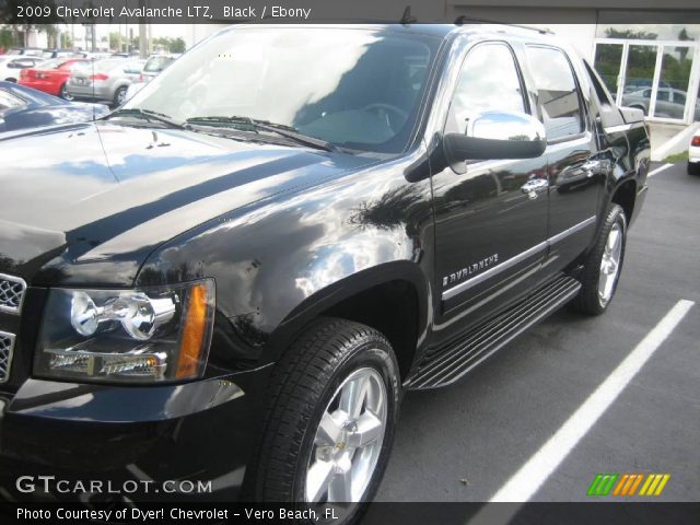 2009 Chevrolet Avalanche LTZ in Black
