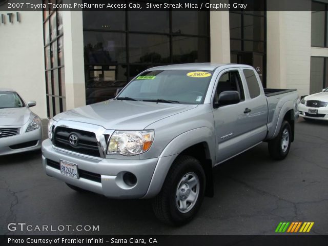 2007 Toyota Tacoma PreRunner Access Cab in Silver Streak Mica