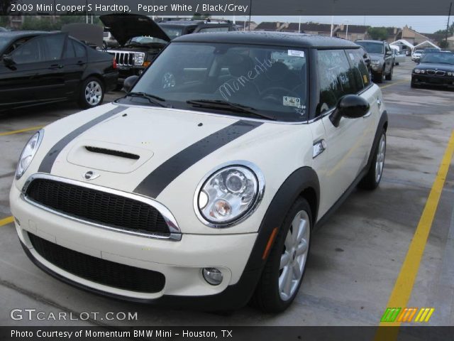 2009 Mini Cooper S Hardtop in Pepper White