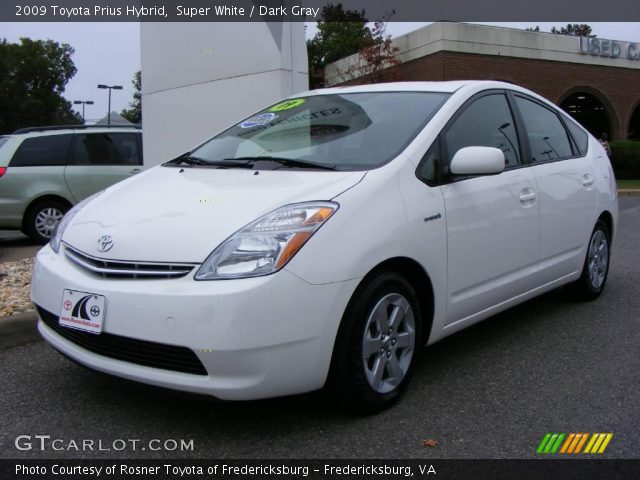 2009 Toyota Prius Hybrid in Super White